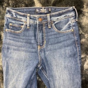 Hollister mid rise jean super skinny light blue